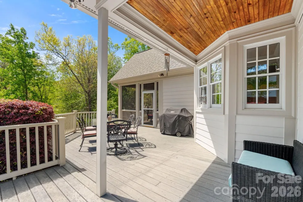 7601 Crossing Ridge Drive Belews Creek, NC 27009