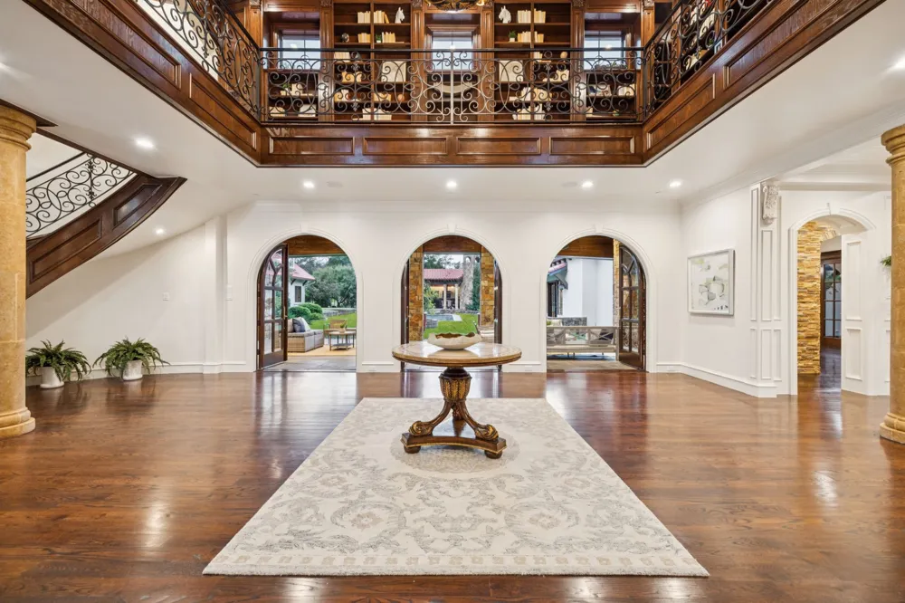1900 Shady Oaks Drive Southlake, TX 76092
