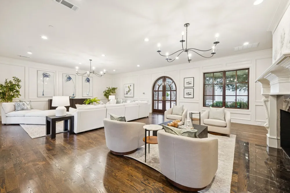 1900 Shady Oaks Drive Southlake, TX 76092
