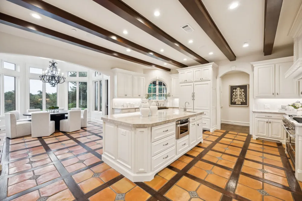 1900 Shady Oaks Drive Southlake, TX 76092