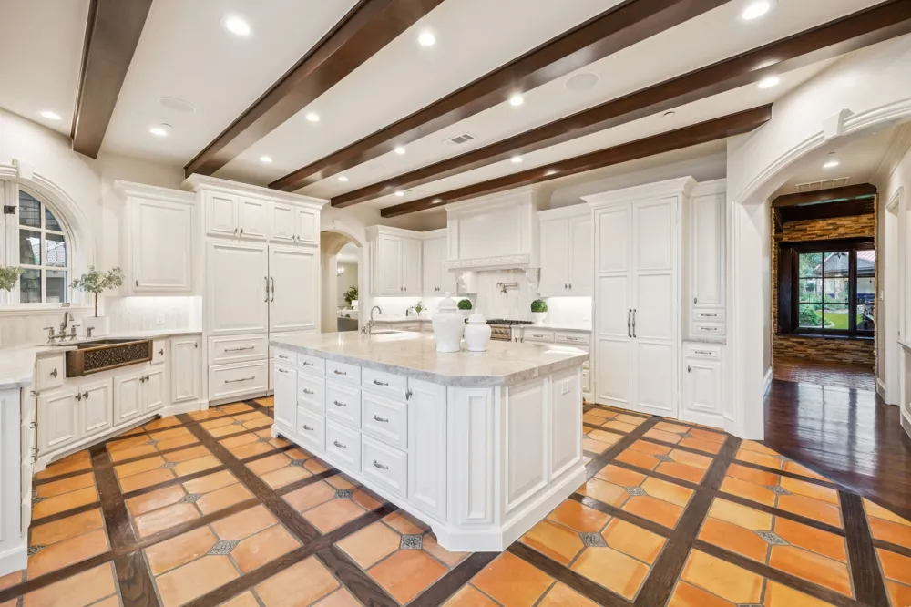 1900 Shady Oaks Drive Southlake, TX 76092