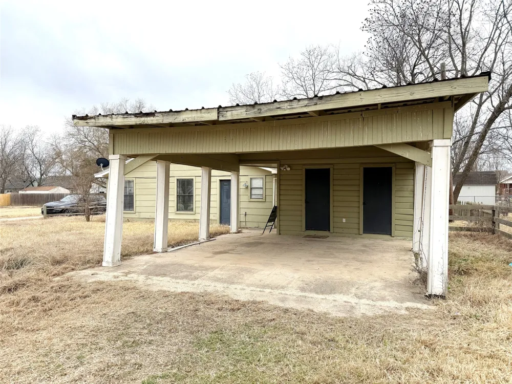 141 E Mckinney Avenue Cooper, TX 75432