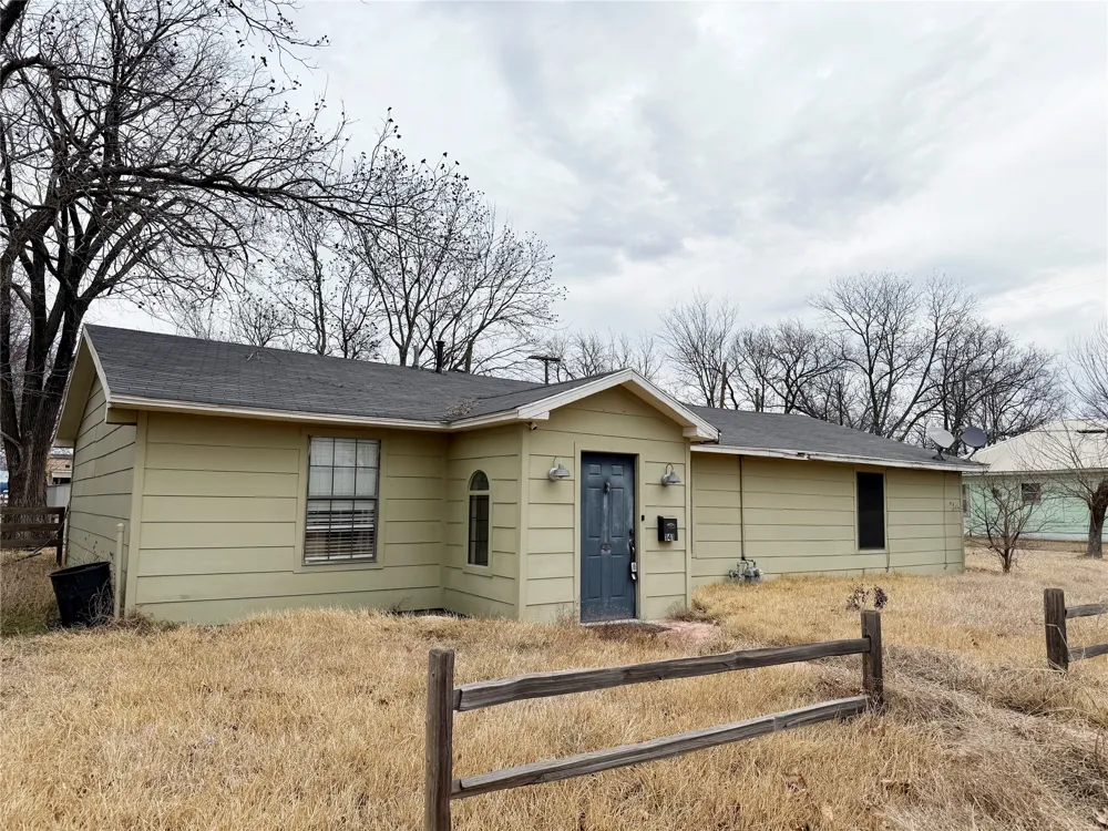 141 E Mckinney Avenue Cooper, TX 75432