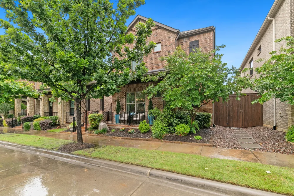 2224 7th Avenue Flower Mound, TX 75028