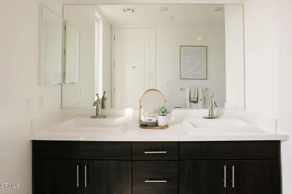 124 W Colorado Street #405 Glendale, CA 91204