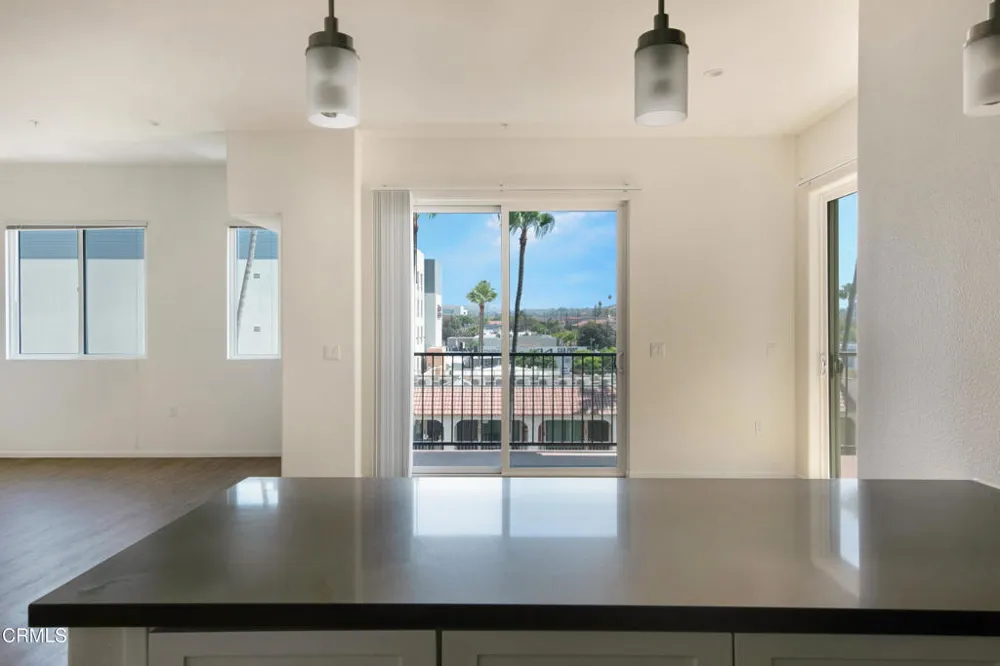 124 W Colorado Street #405 Glendale, CA 91204