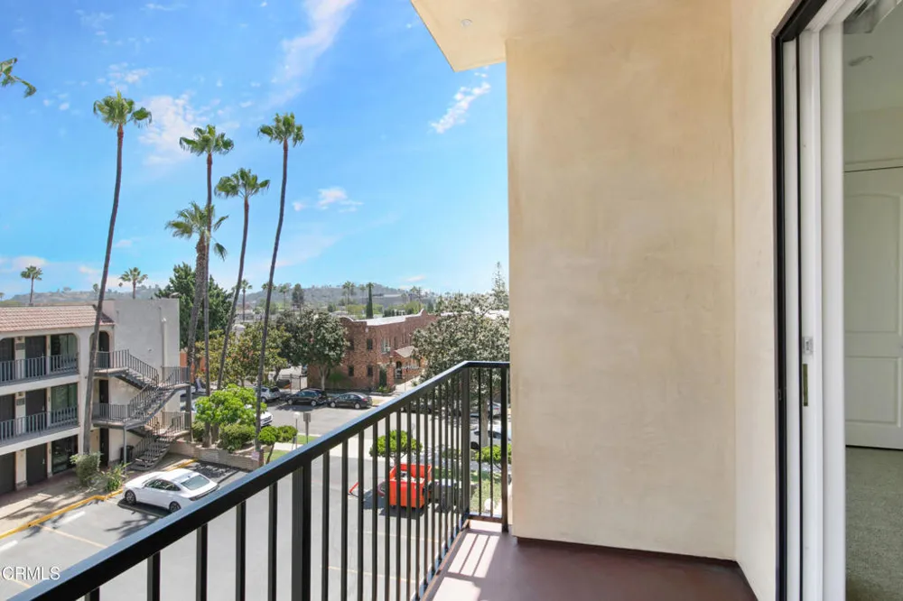 124 W Colorado Street #405 Glendale, CA 91204