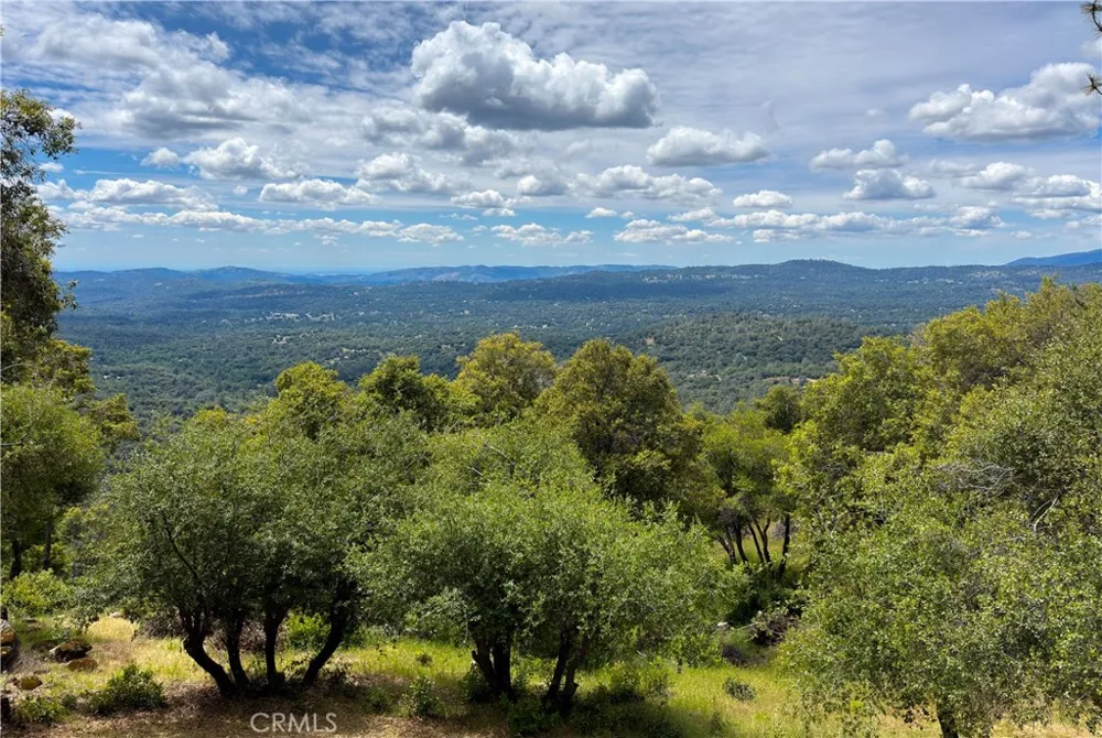 5603 Clouds Rest Road Mariposa, CA 95338