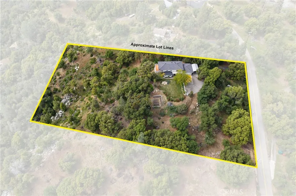 5603 Clouds Rest Road Mariposa, CA 95338