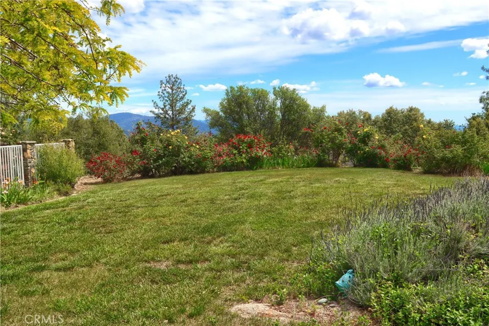 5603 Clouds Rest Road Mariposa, CA 95338