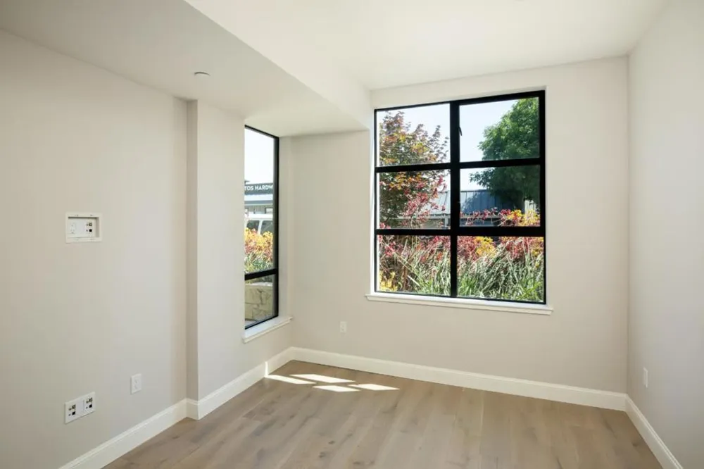 450 First #106 Los Altos, CA 94022