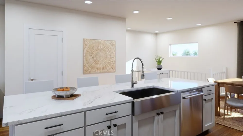 12151 Victory Garden Grove, CA 92840
