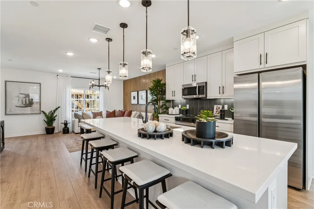 12151 Victory Garden Grove, CA 92840