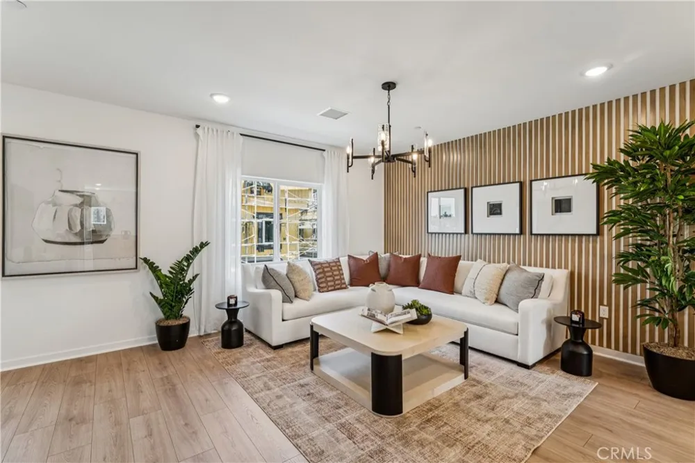 12151 Victory Garden Grove, CA 92840