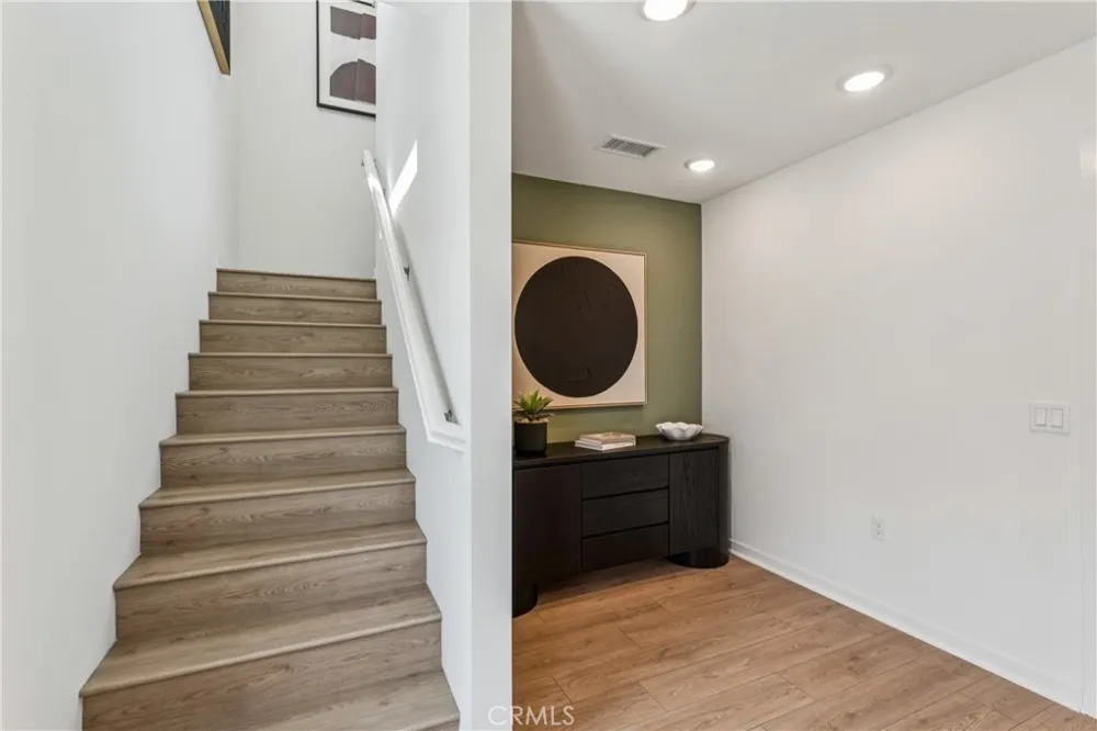 12151 Victory Garden Grove, CA 92840