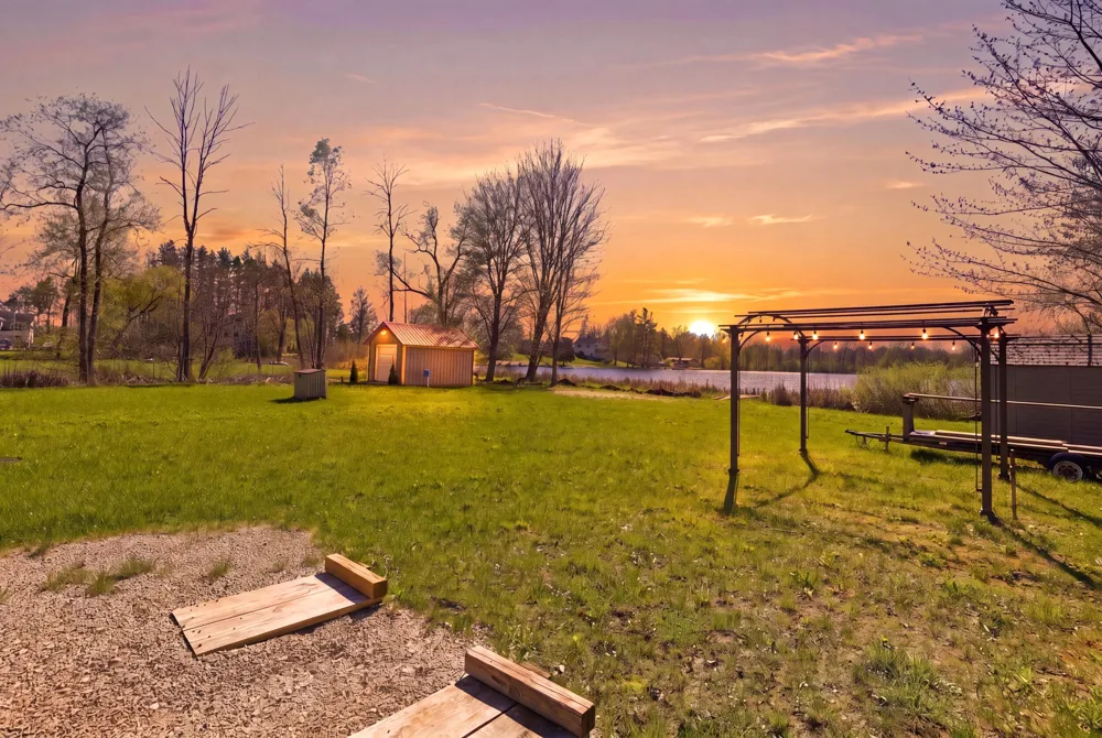 6059 Terry Drive Six Lakes, MI 48886