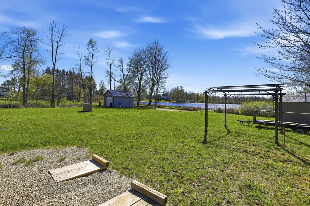 6059 Terry Drive Six Lakes, MI 48886