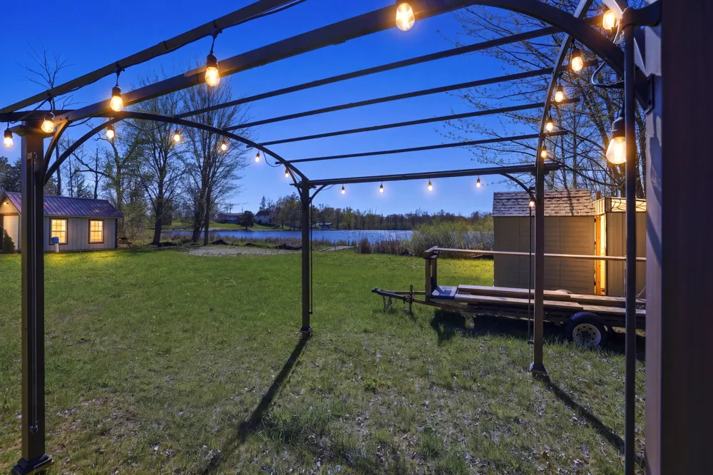 6059 Terry Drive Six Lakes, MI 48886