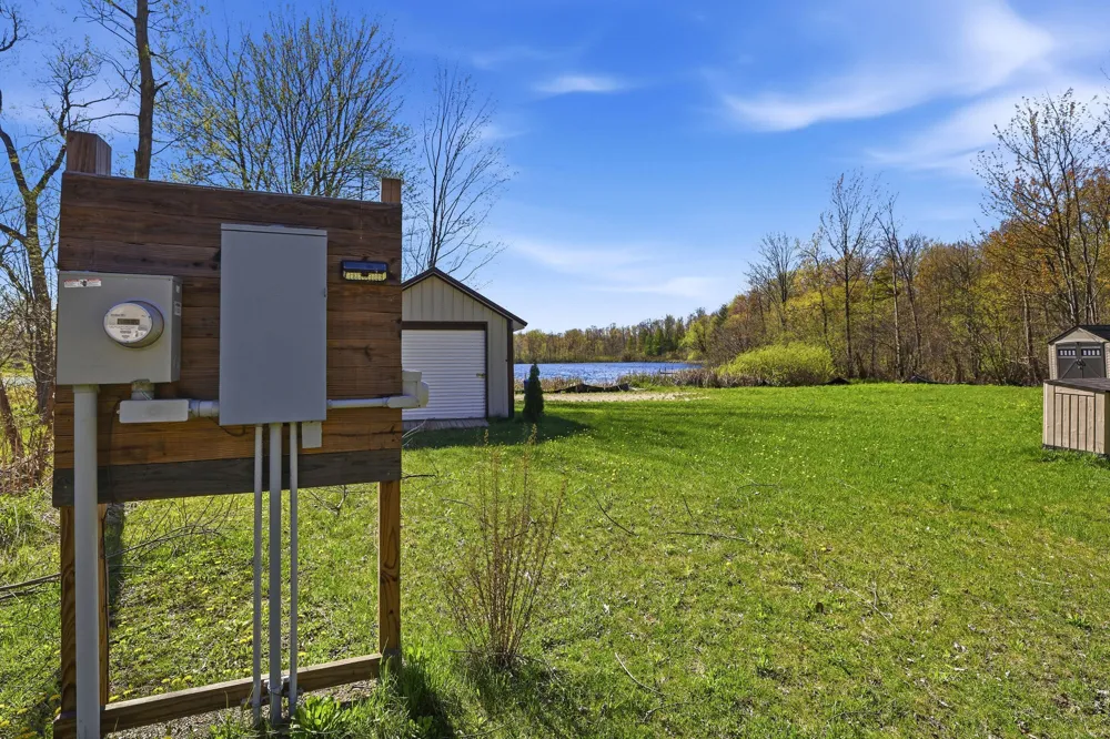 6059 Terry Drive Six Lakes, MI 48886