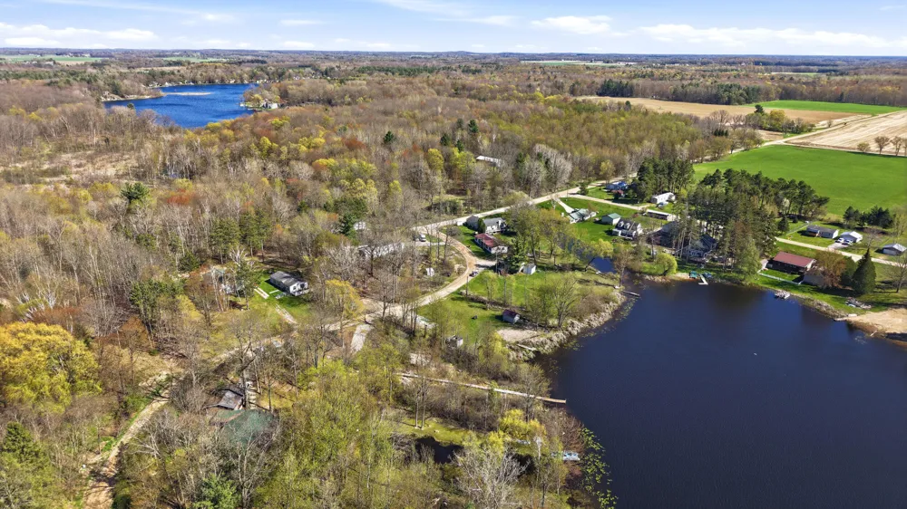 6059 Terry Drive Six Lakes, MI 48886