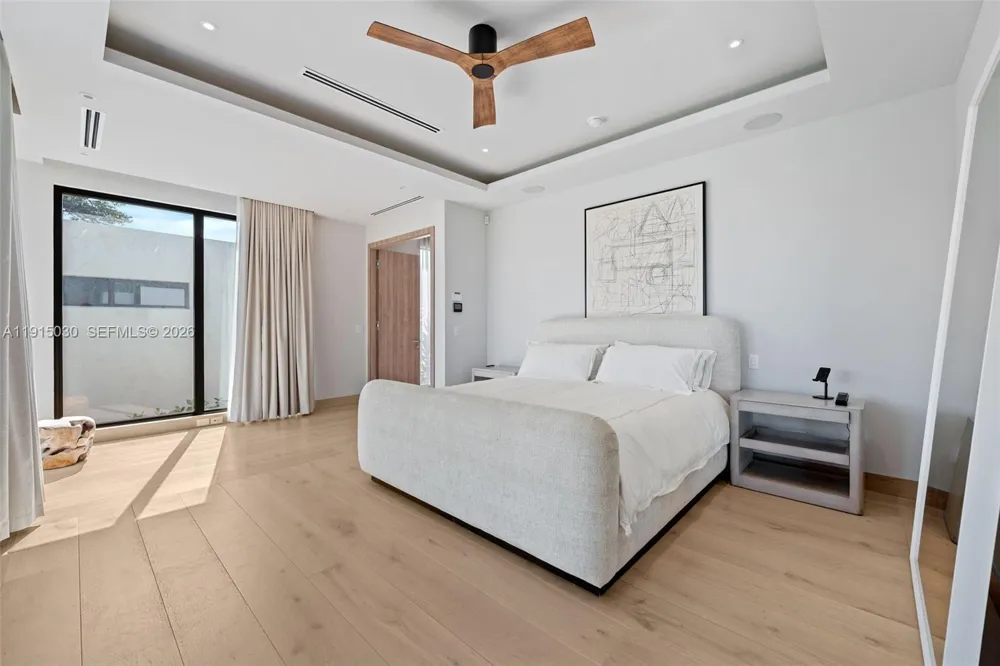 5831 Alton Rd Miami Beach, FL 33140