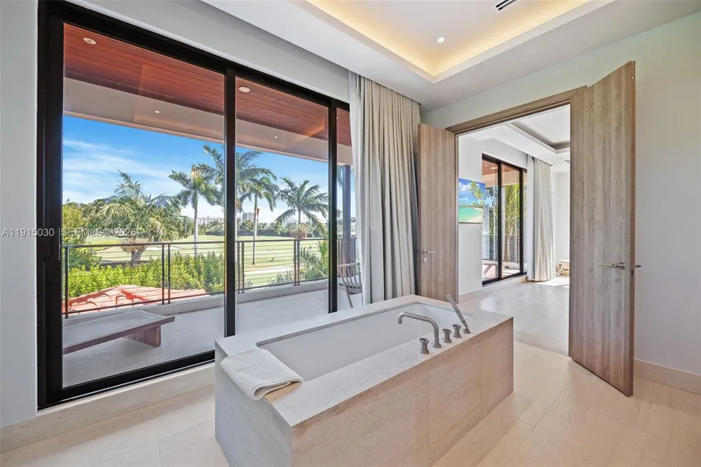 5831 Alton Rd Miami Beach, FL 33140