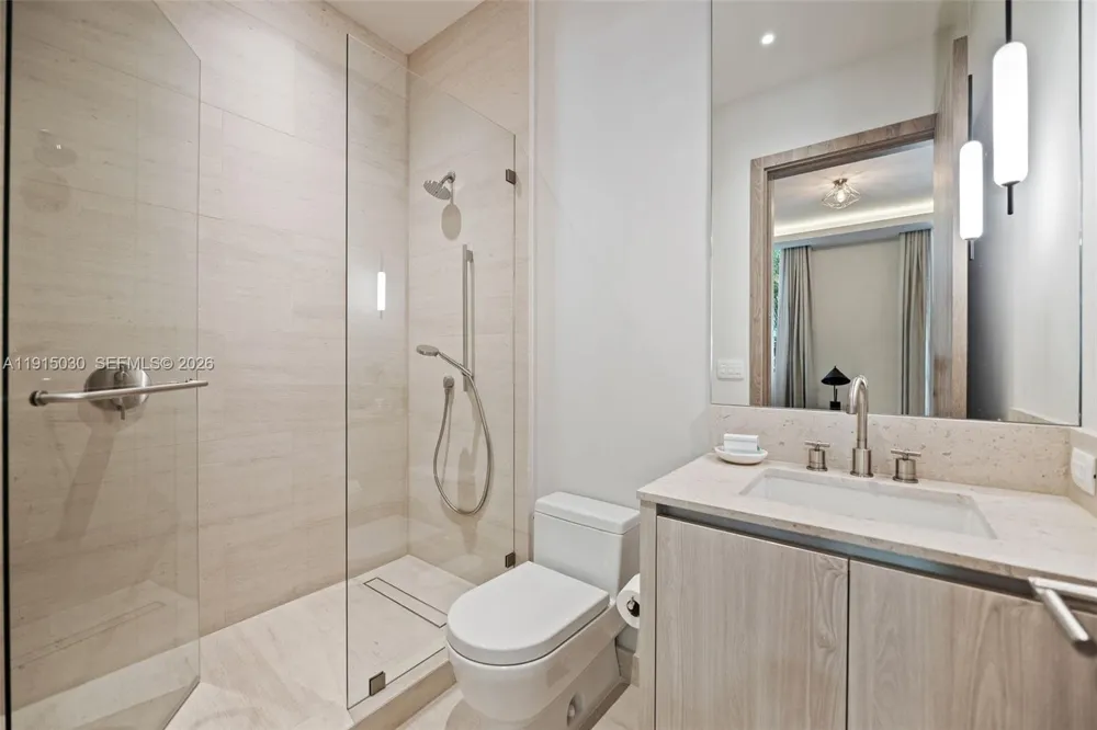 5831 Alton Rd Miami Beach, FL 33140