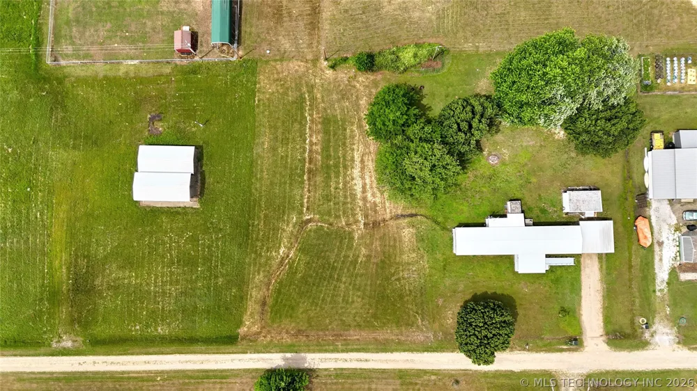 23 Shamburg Drive Checotah, OK 74426