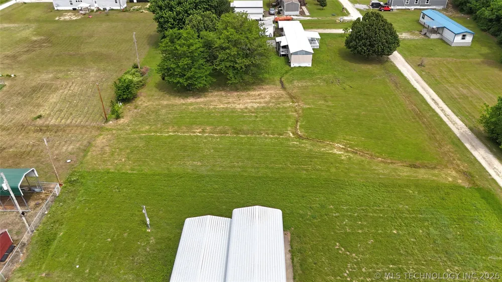 23 Shamburg Drive Checotah, OK 74426
