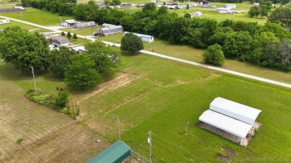 23 Shamburg Drive Checotah, OK 74426