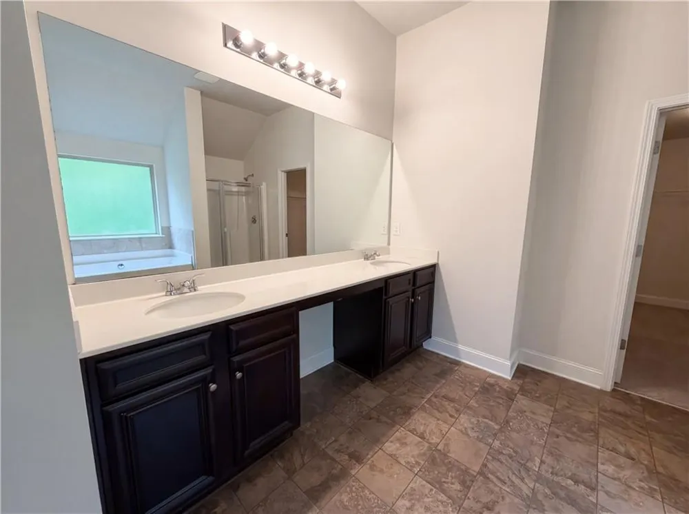 2627 Glenbrook Lane Conyers, GA 30012
