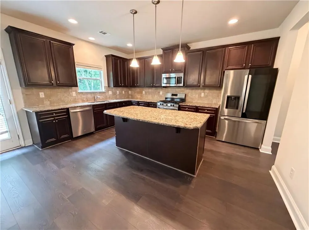 2627 Glenbrook Lane Conyers, GA 30012