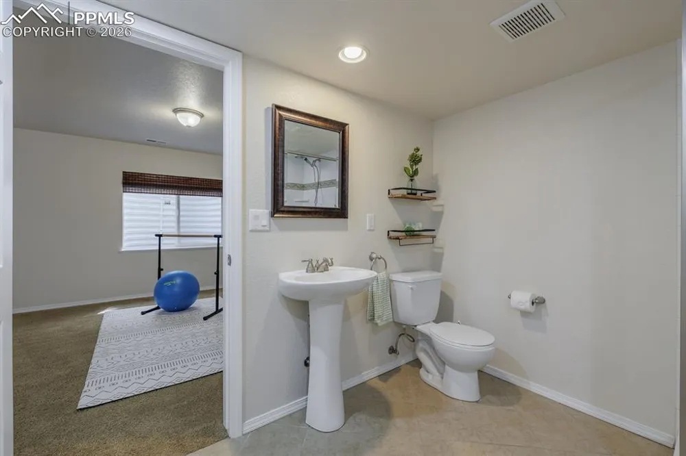 7878 Silver Birch Drive Colorado Springs, CO 80927