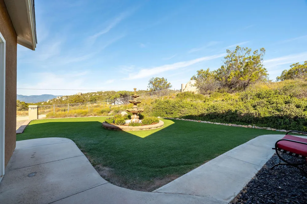 42974 Rolling Hills Drive Aguanga, CA 92536