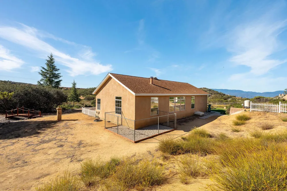 42974 Rolling Hills Drive Aguanga, CA 92536