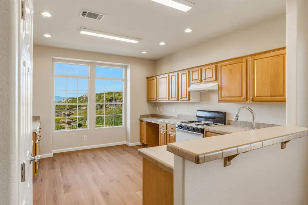 42974 Rolling Hills Drive Aguanga, CA 92536