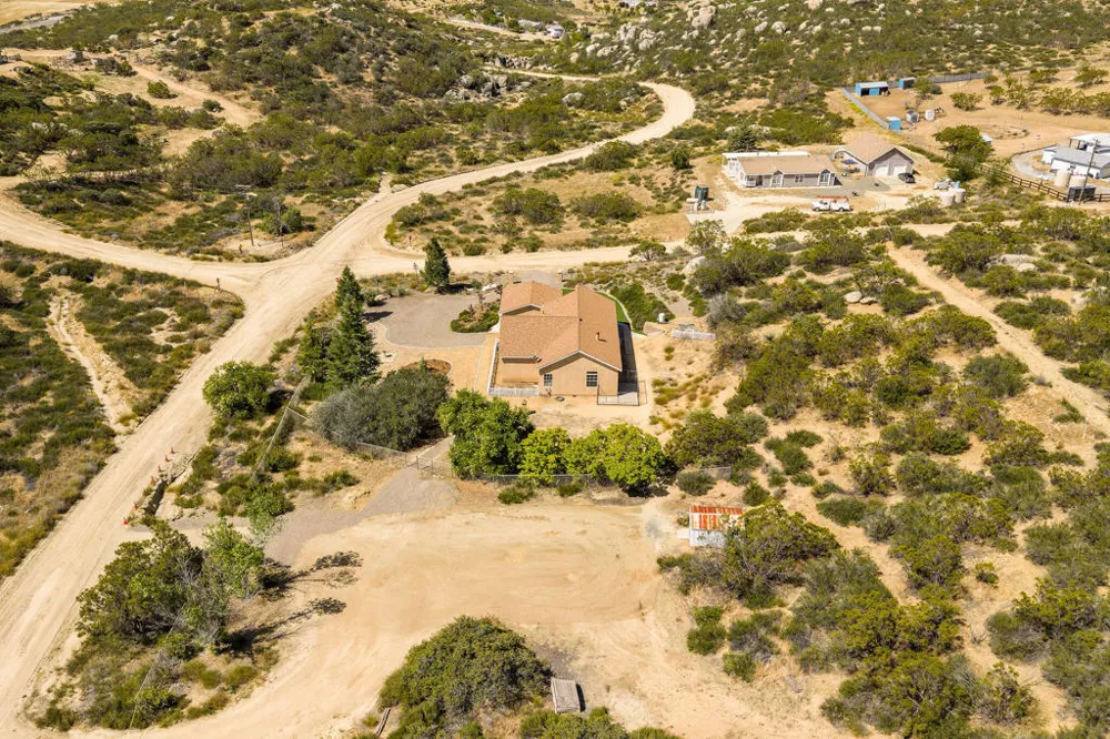 42974 Rolling Hills Drive Aguanga, CA 92536