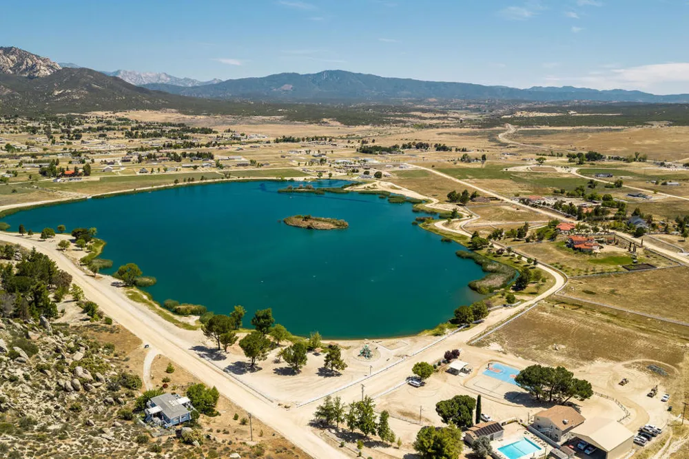 42974 Rolling Hills Drive Aguanga, CA 92536