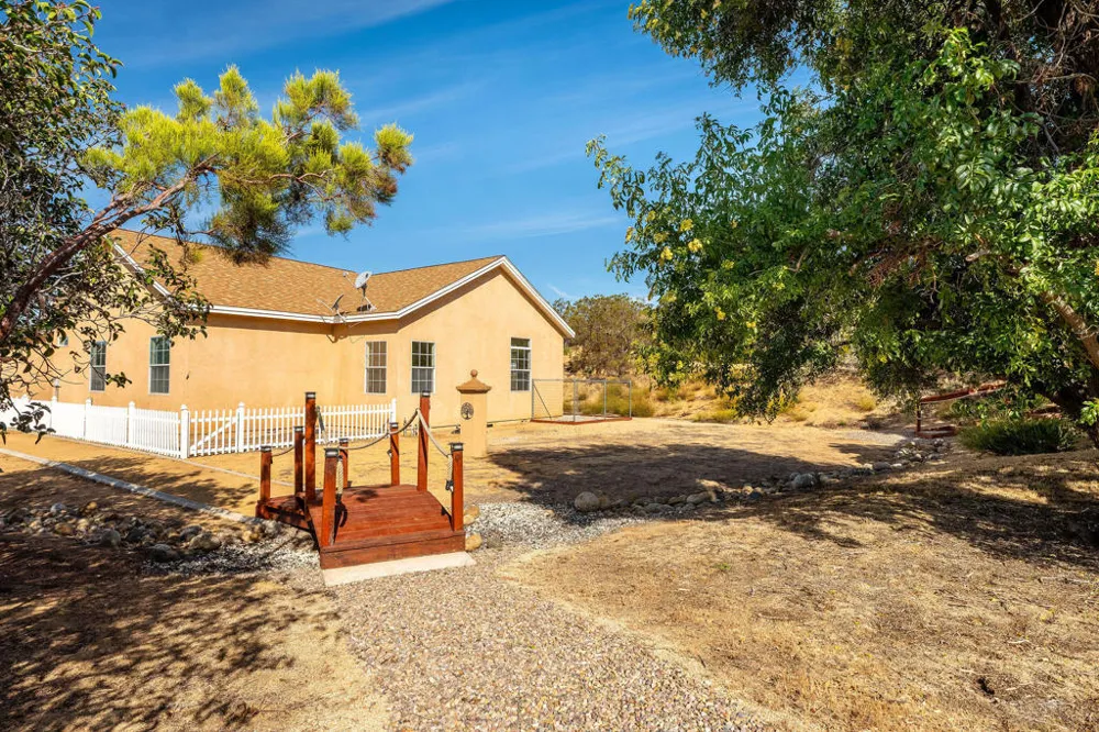 42974 Rolling Hills Drive Aguanga, CA 92536