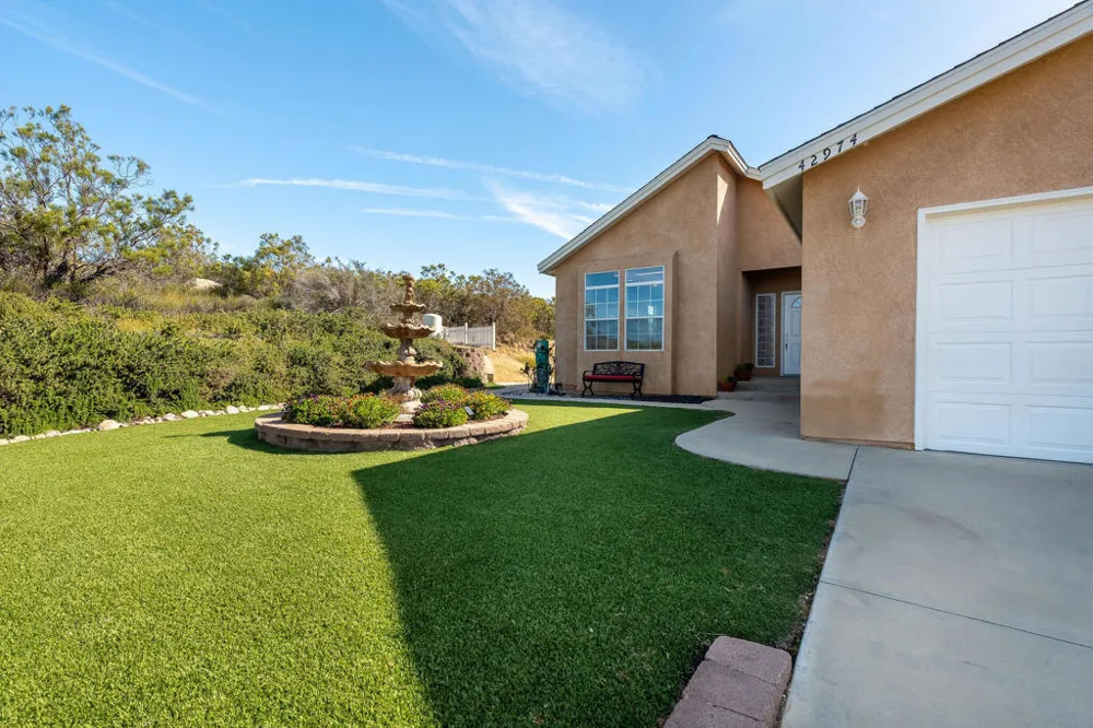 42974 Rolling Hills Drive Aguanga, CA 92536
