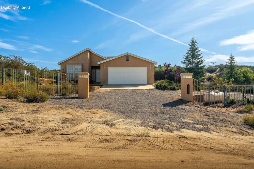 42974 Rolling Hills Drive Aguanga, CA 92536