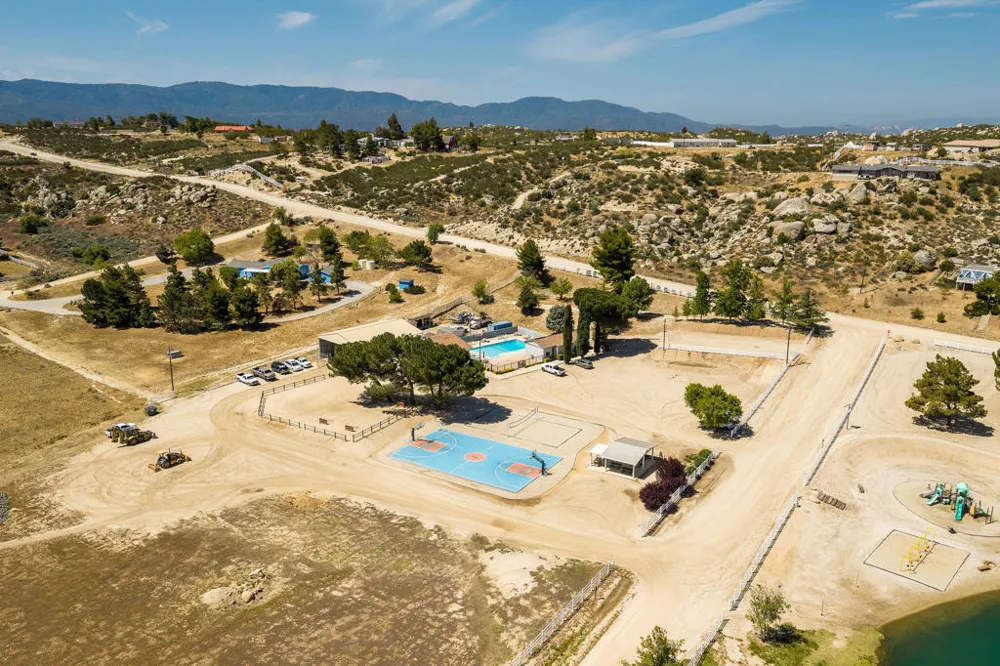 42974 Rolling Hills Drive Aguanga, CA 92536