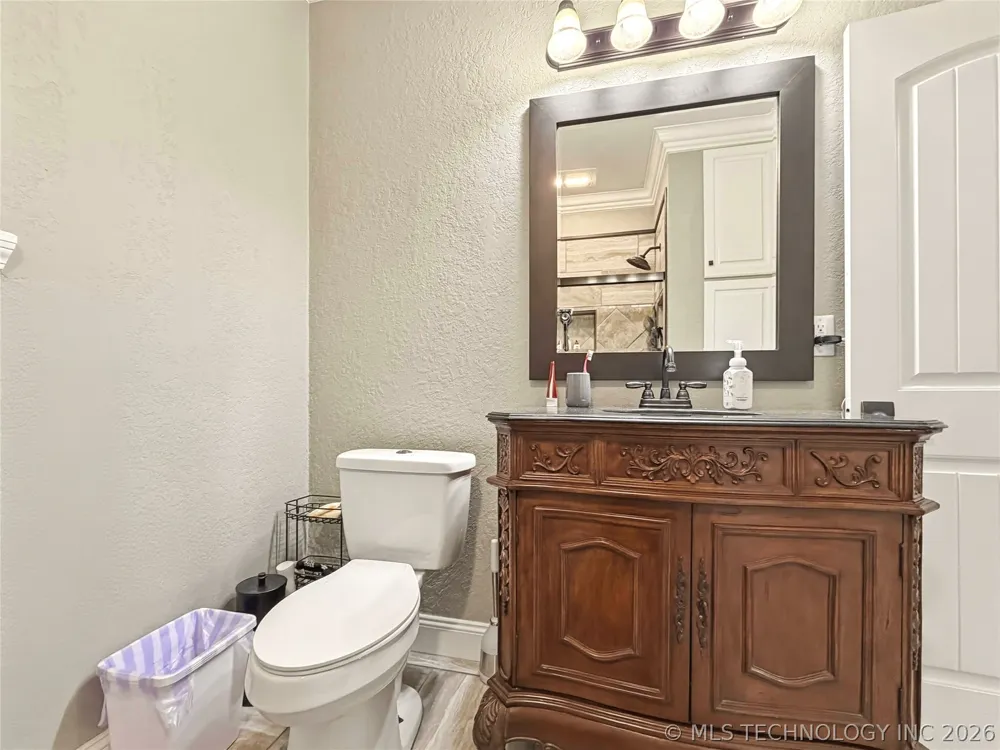 1116 W Elm Westville, OK 74965