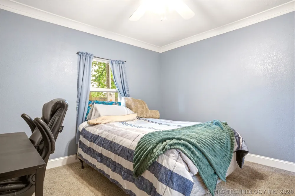 1116 W Elm Westville, OK 74965