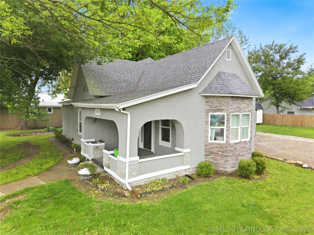 1116 W Elm Westville, OK 74965