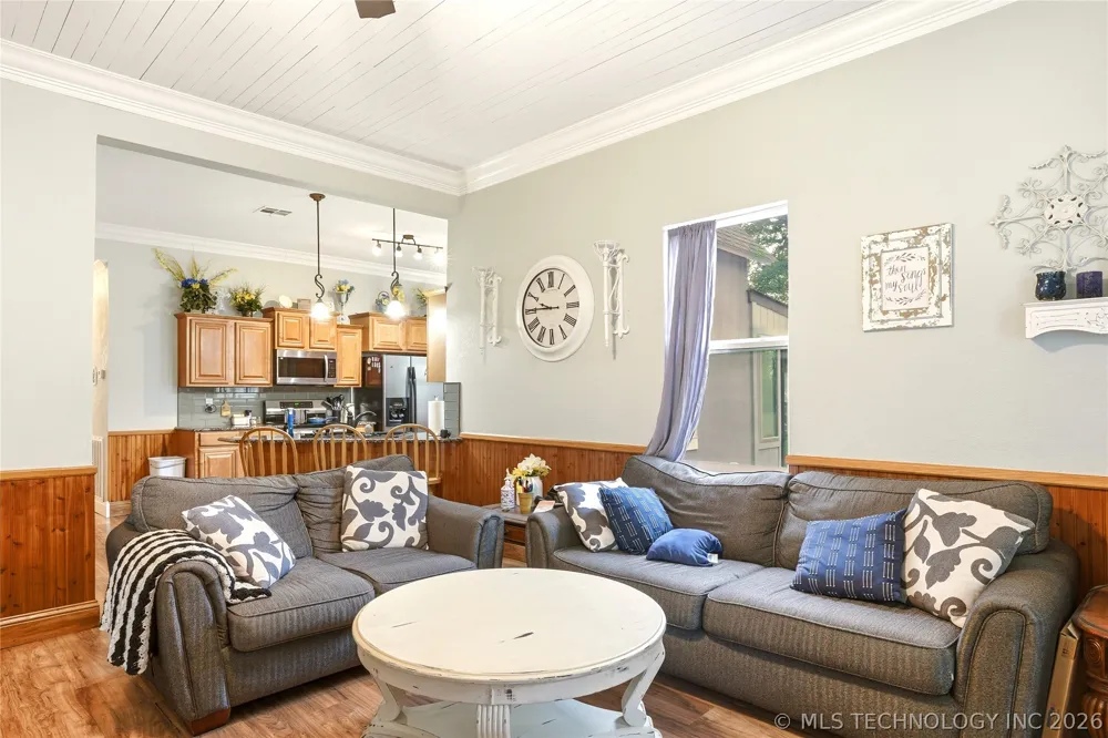 1116 W Elm Westville, OK 74965