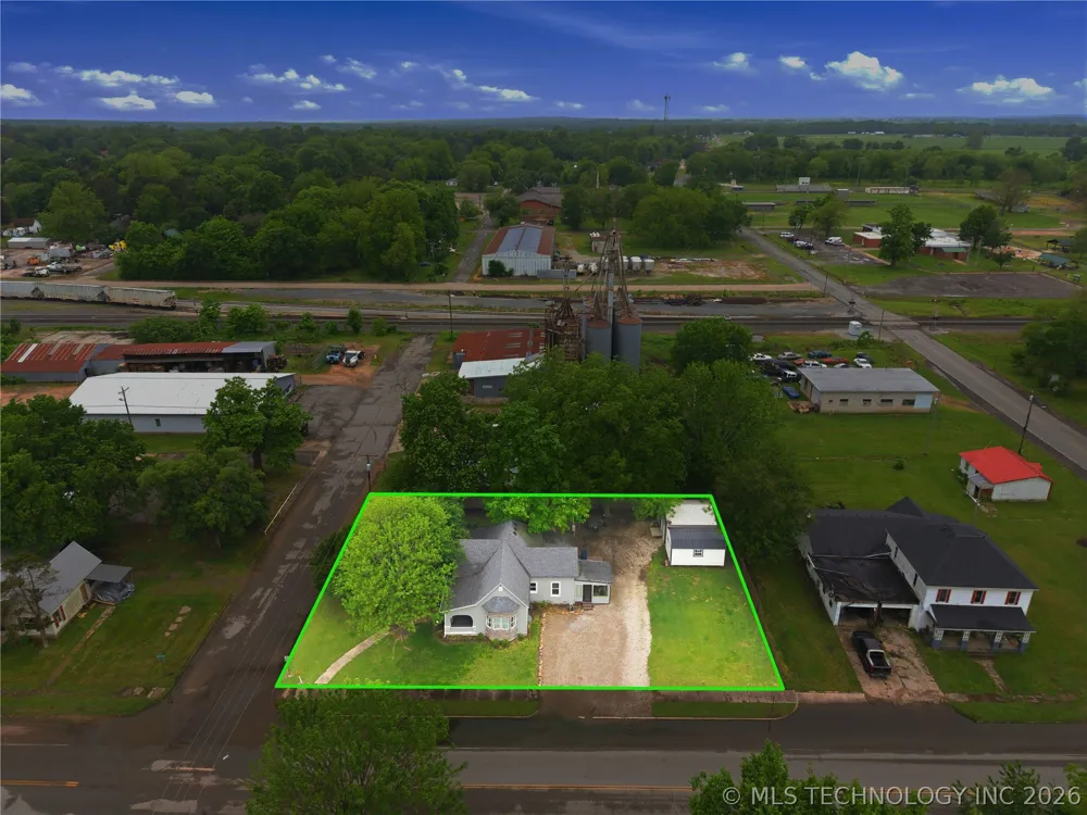1116 W Elm Westville, OK 74965