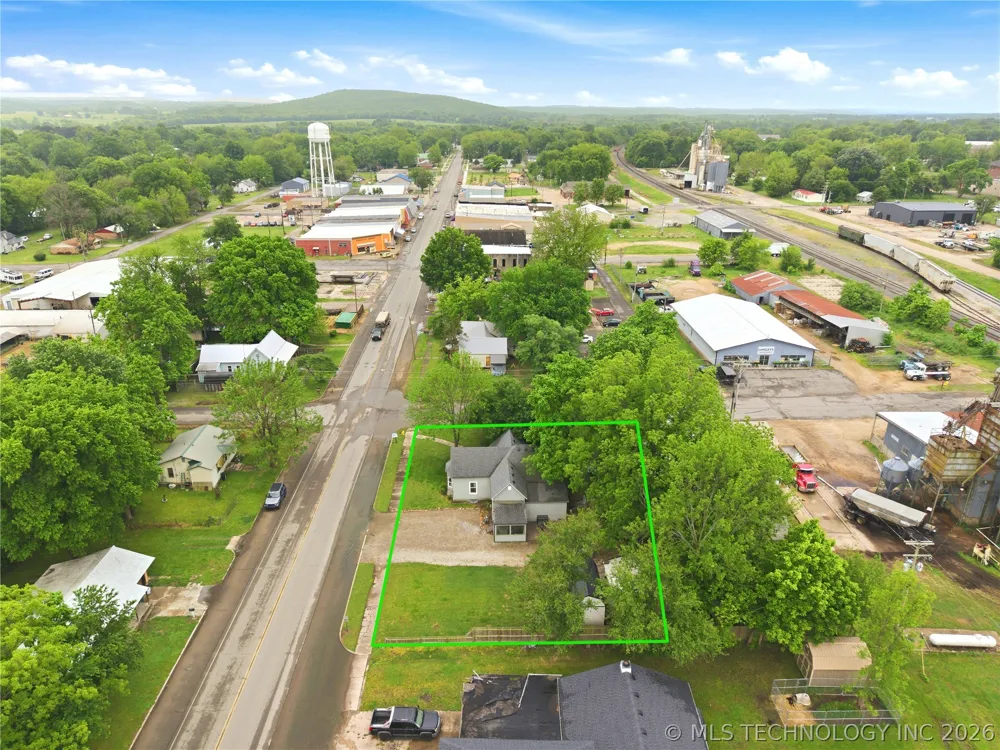 1116 W Elm Westville, OK 74965
