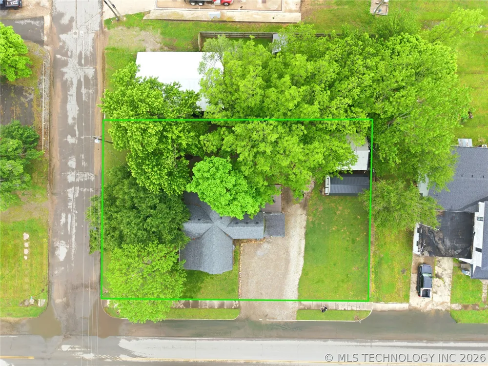 1116 W Elm Westville, OK 74965