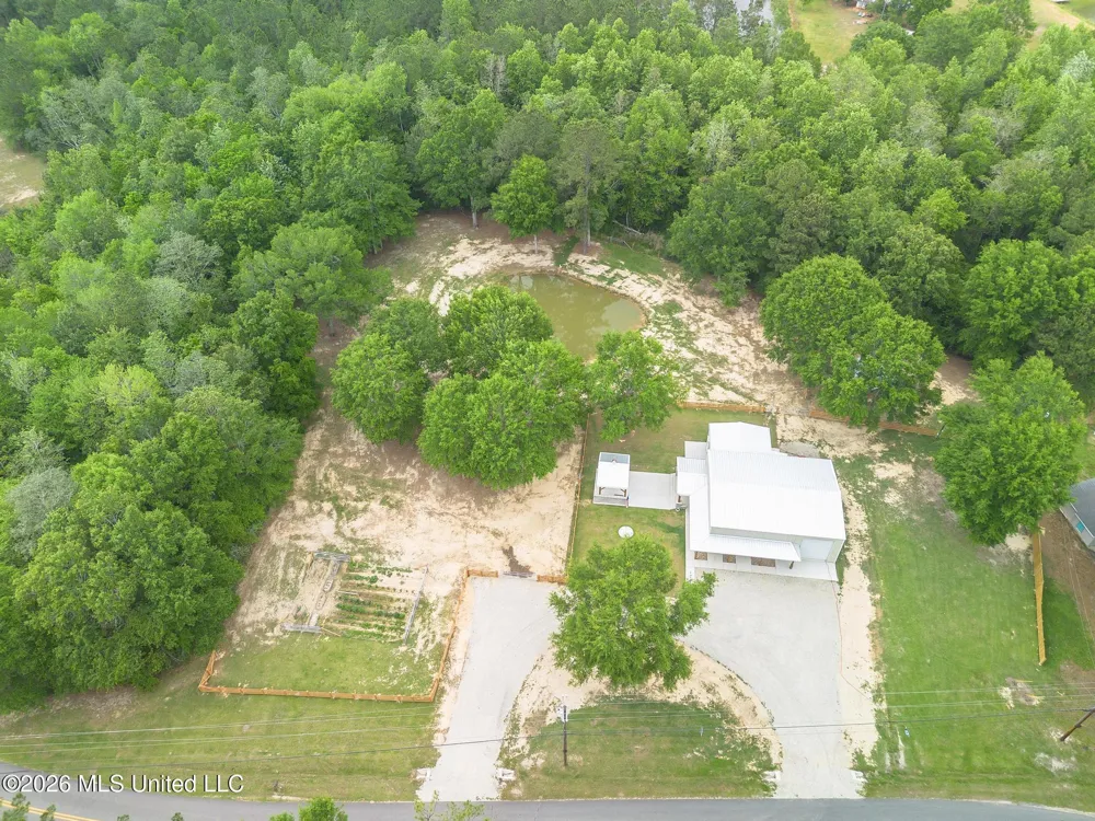 8190 Lake Cypress Drive Perkinston, MS 39573